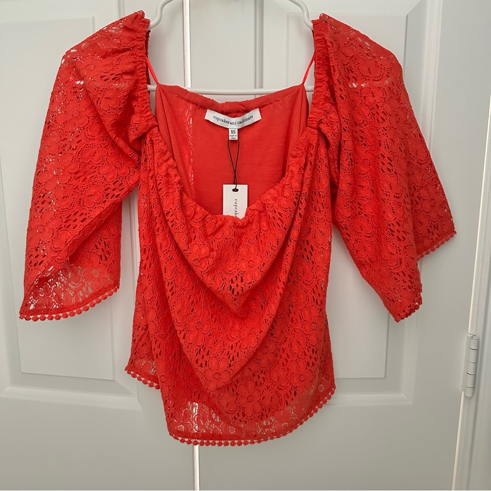 NWT Cupcakes and Cashmere lace top